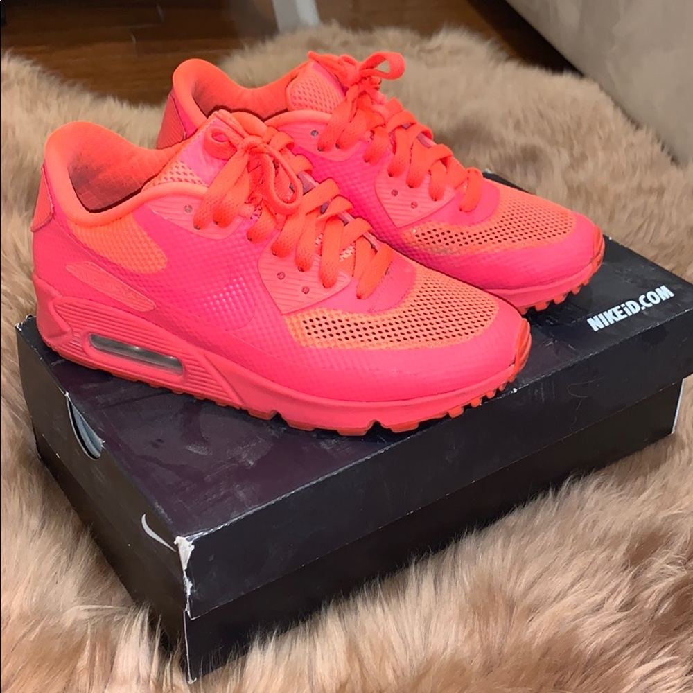 Custom Nike